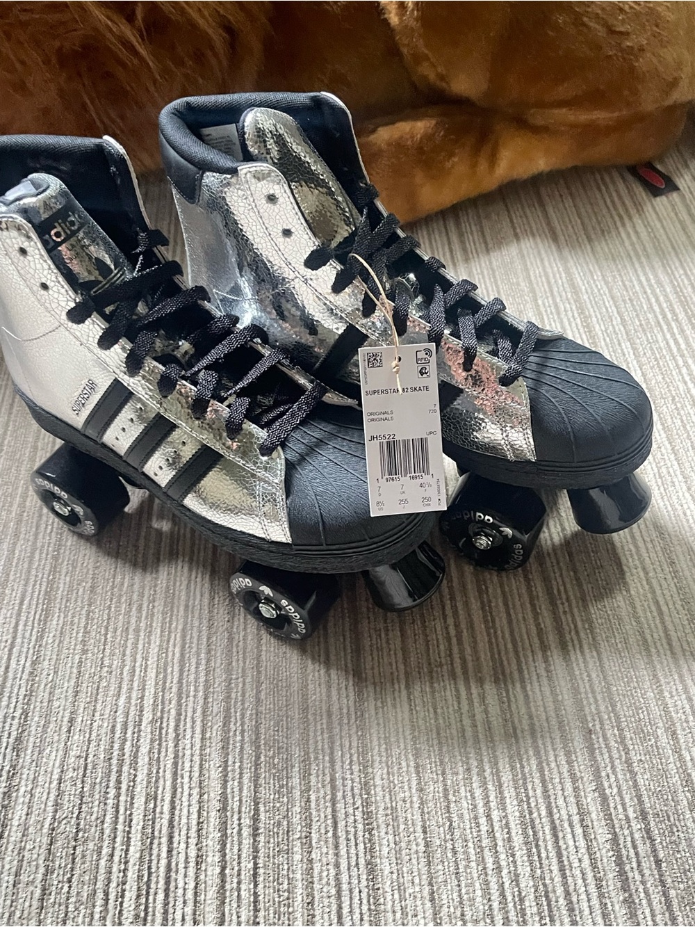 Adidas Size 8.5 Women’s - Superstar 82 Skate Silver Metallic JH5522 New With Tag - Picture 4 of 9